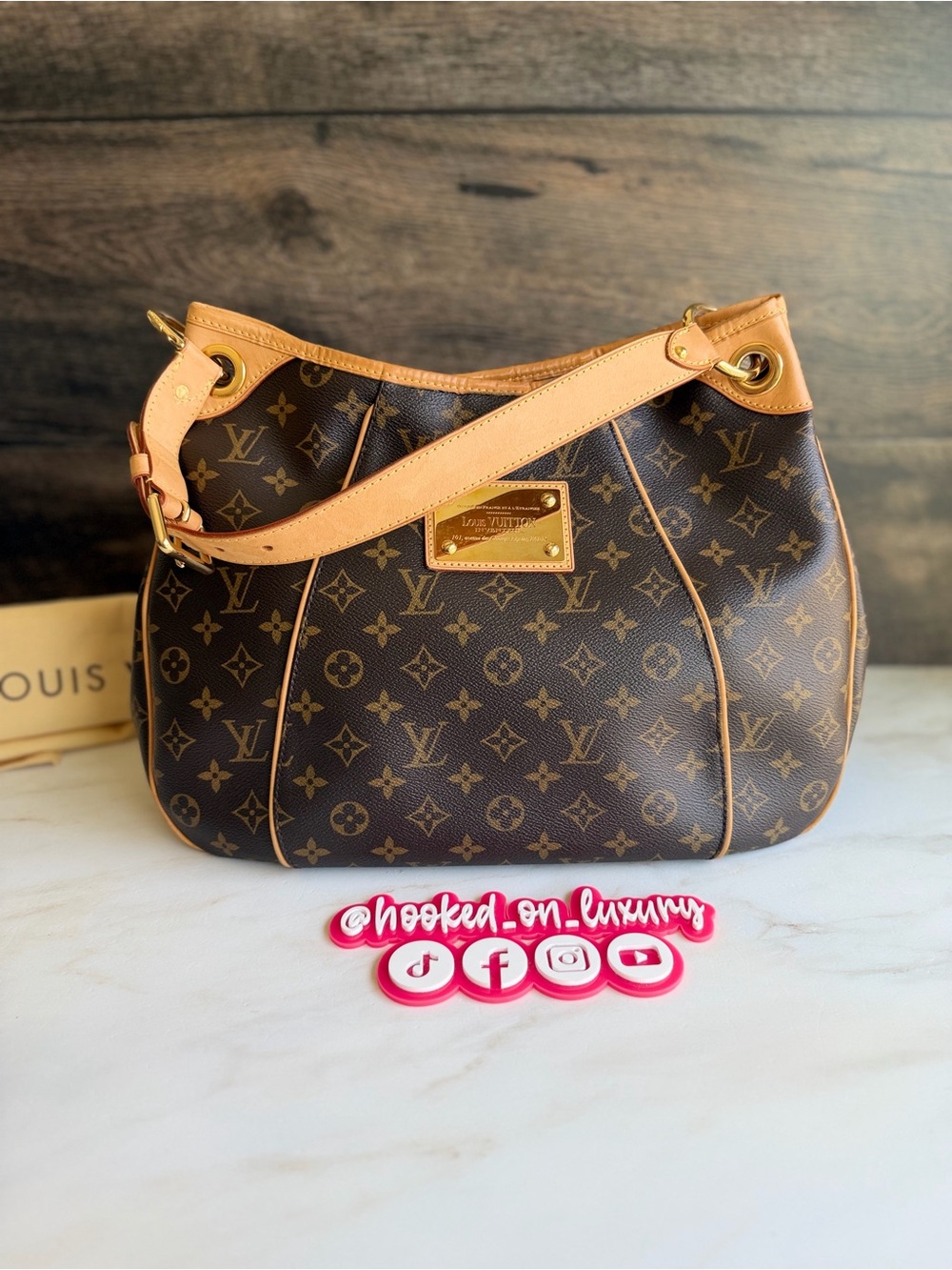 Authentic Louis Vuitton Galliera PM Monogram Canvas & Leather Shoulder Handbag